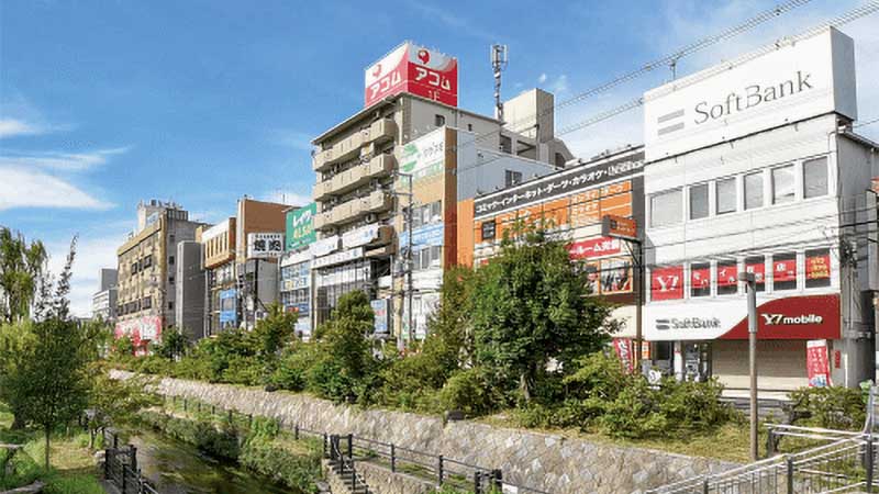 iPhone修理専門店X-Repairの寝屋川駅前店の周辺風景